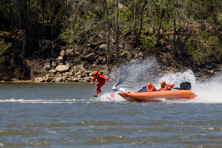 This race boat and jetski boating accident resulted in injuries.