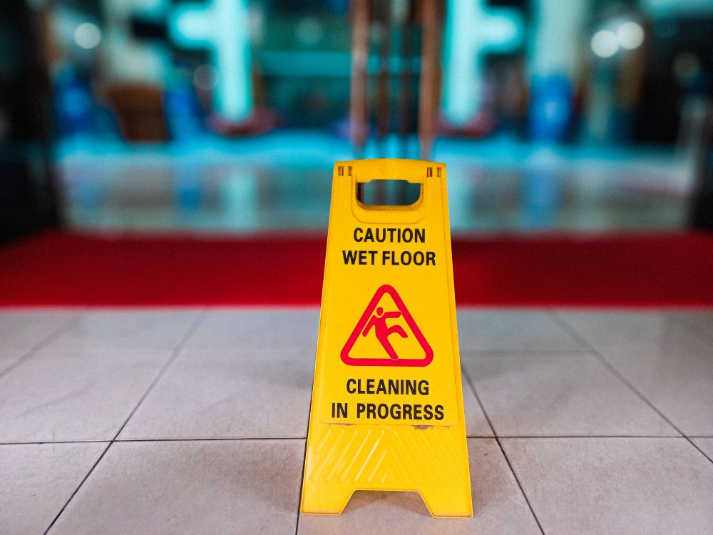 A "wet floor" sign at Houston's Galleria.
